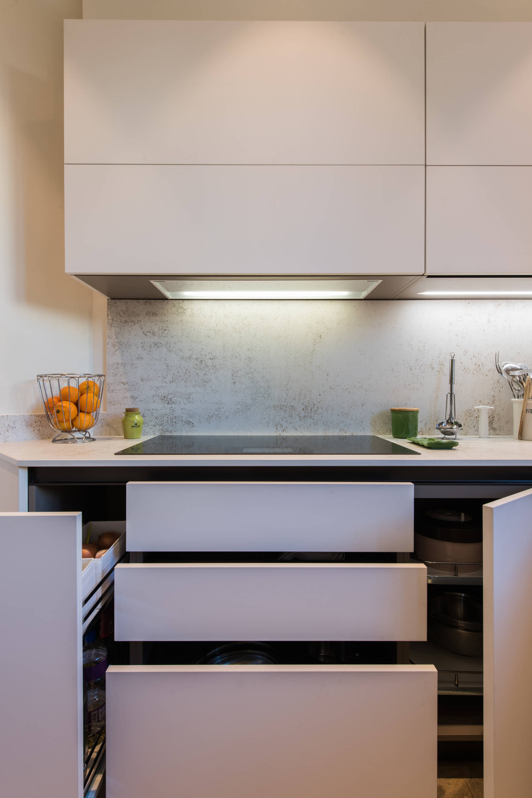 d&eacute;couvrez des cuisines modernes &agrave; vaucresson : design contemporain, mat&eacute;riaux haut de gamme et am&eacute;nagements sur-mesure pour sublimer votre int&eacute;rieur et optimiser votre espace.