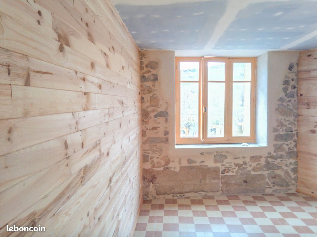 d&eacute;couvrez nos services de r&eacute;novation r&eacute;alis&eacute;s par un artisan qualifi&eacute;. travaux professionnels pour votre maison ou appartement : qualit&eacute;, expertise et accompagnement sur-mesure. demandez votre devis gratuit d&egrave;s maintenant.