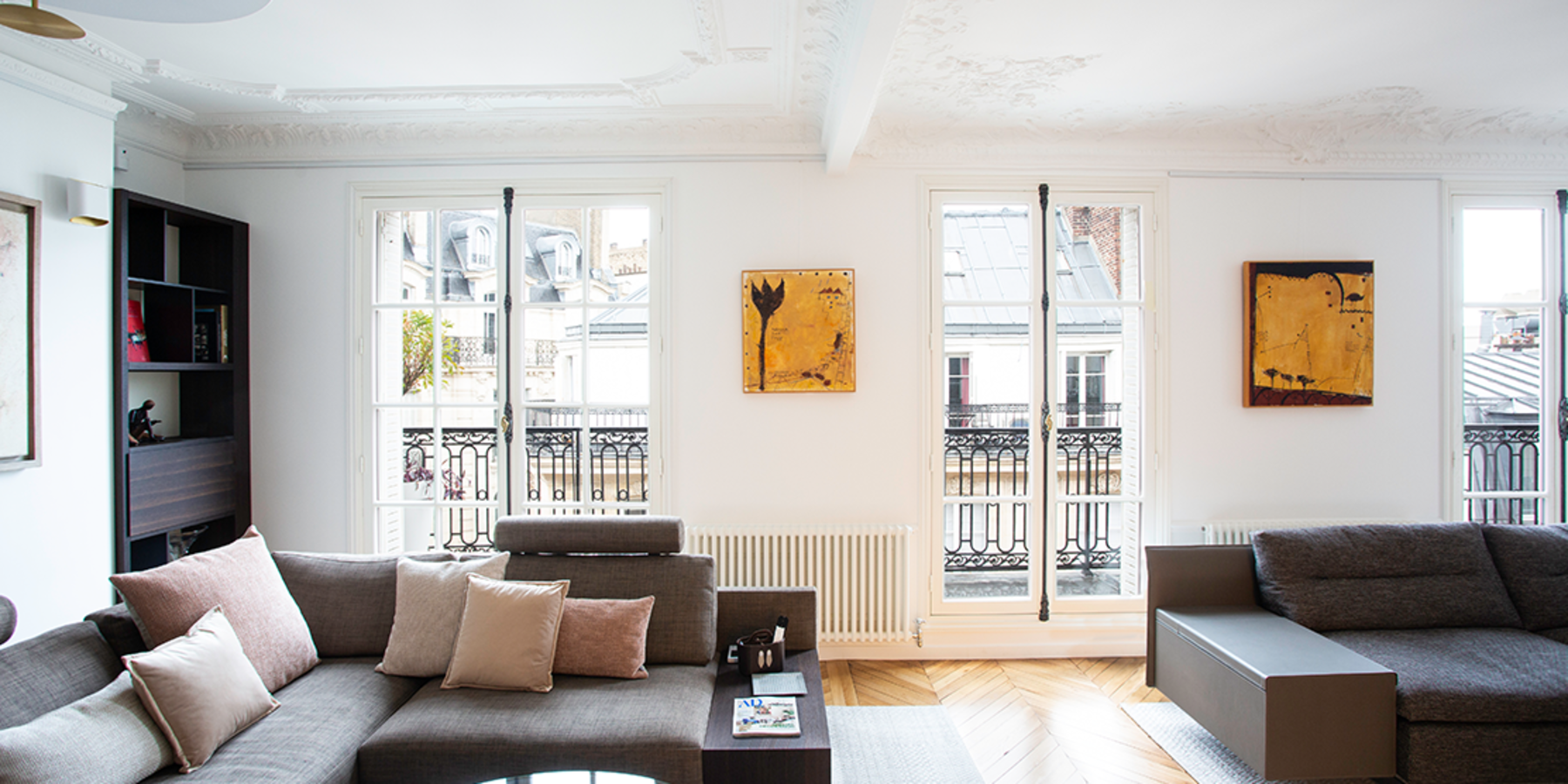 d&eacute;couvrez nos conseils et solutions pour la r&eacute;novation d&rsquo;appartements haussmanniens : pr&eacute;servation des moulures, modernisation des espaces et respect du style historique, pour un int&eacute;rieur &eacute;l&eacute;gant et contemporain.