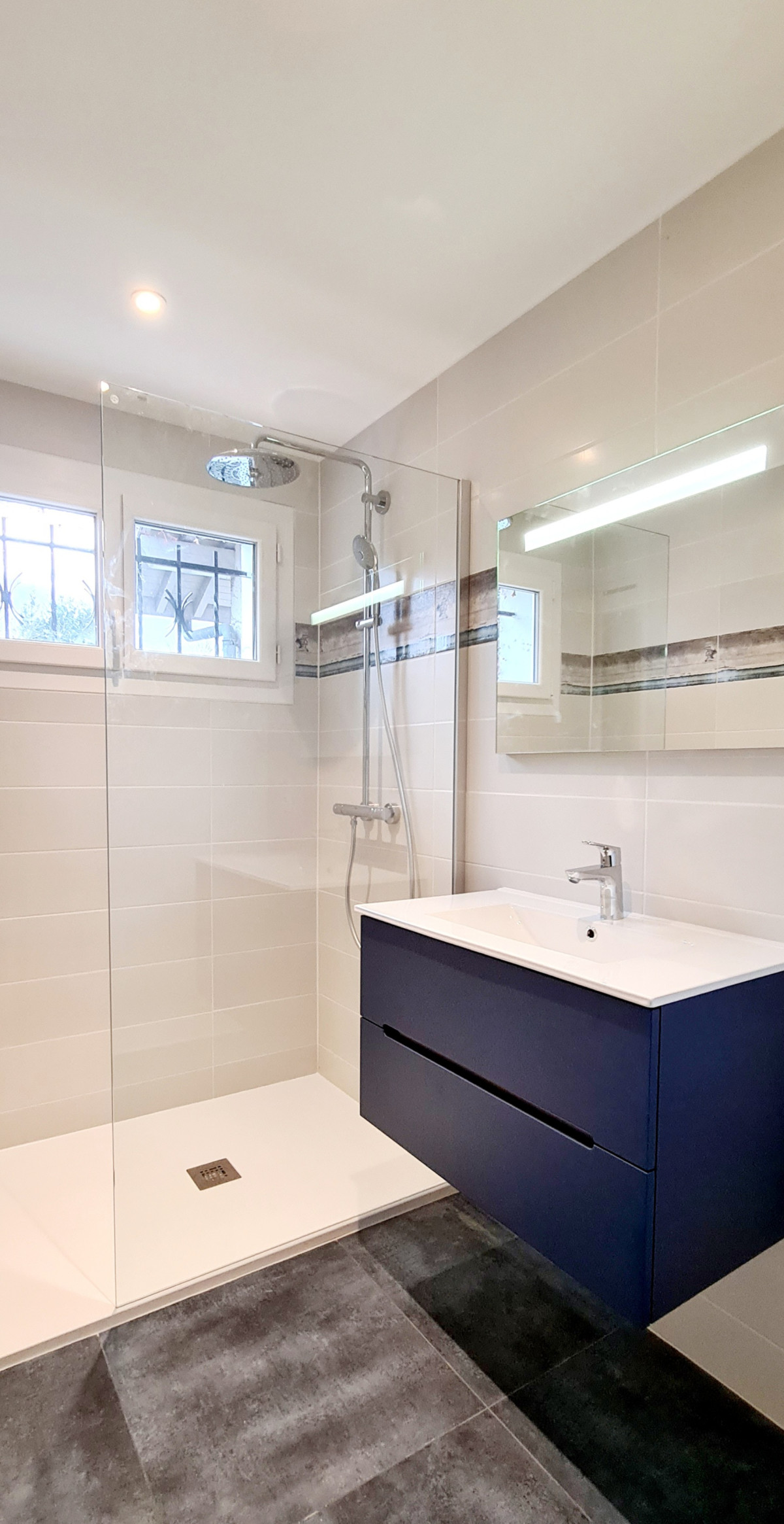 confiez la r&eacute;novation de votre salle de bain &agrave; vaucresson &agrave; des experts. profitez d&rsquo;un accompagnement personnalis&eacute; pour moderniser votre espace, de la conception &agrave; la r&eacute;alisation, avec des mat&eacute;riaux de qualit&eacute;.