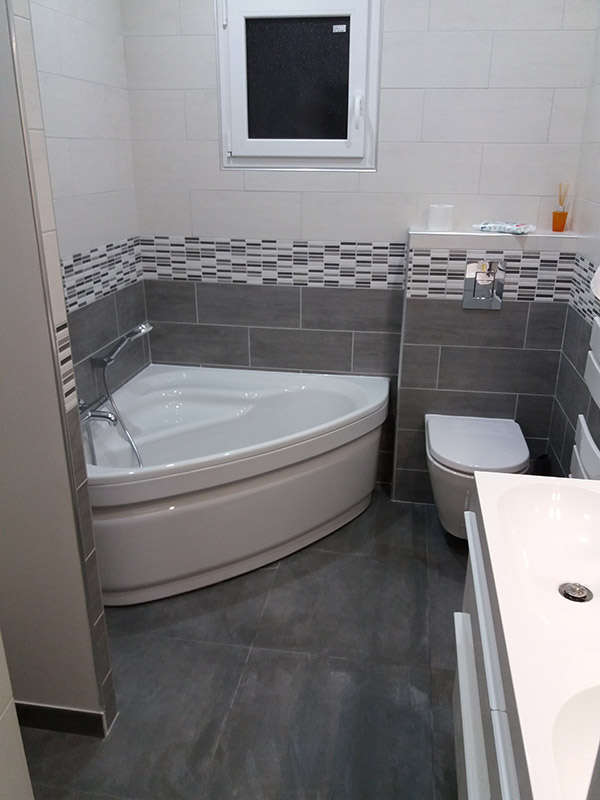 d&eacute;couvrez nos conseils et id&eacute;es pour r&eacute;ussir la r&eacute;novation de votre salle de bains : astuces d&eacute;co, choix des mat&eacute;riaux, budget et &eacute;tapes cl&eacute;s pour transformer votre espace avec style et fonctionnalit&eacute;.