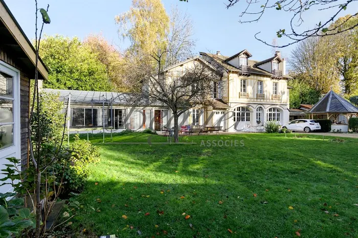 confiez votre projet de r&eacute;novation &agrave; vaucresson &agrave; des professionnels exp&eacute;riment&eacute;s. d&eacute;couvrez nos services sur mesure pour transformer votre int&eacute;rieur et valoriser votre bien immobilier.