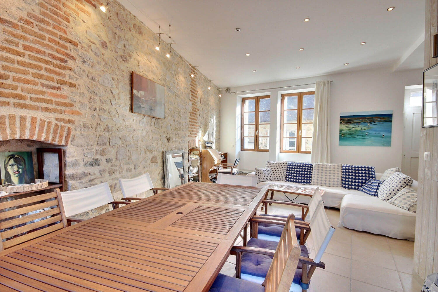 d&eacute;couvrez nos services de travaux int&eacute;rieurs pour r&eacute;nover, am&eacute;nager et embellir votre maison. qualit&eacute;, conseils personnalis&eacute;s et devis gratuit.