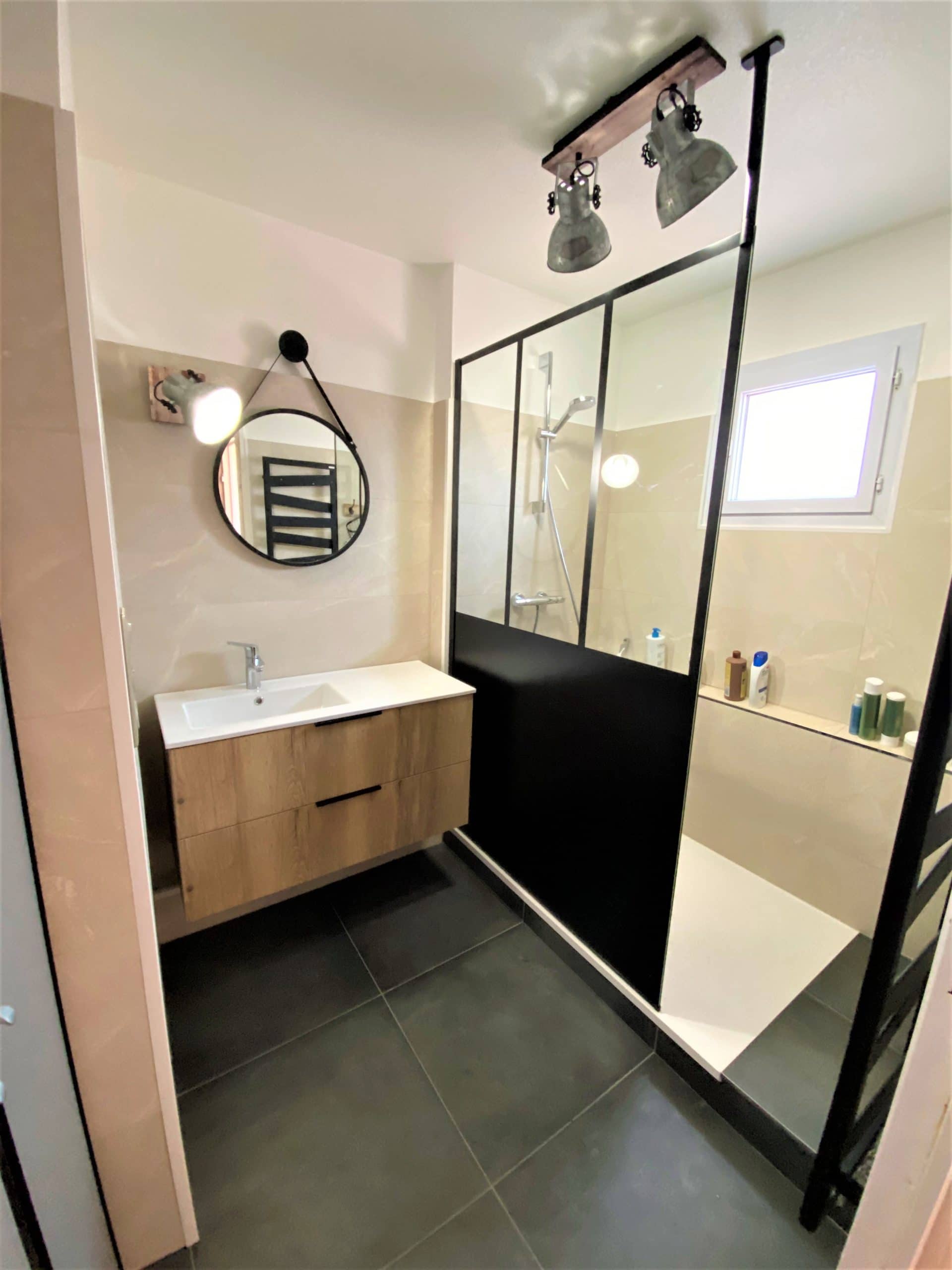 découvrez nos conseils et solutions pour la rénovation de votre salle de bain : idées déco, choix des matériaux, étapes clés et budget pour transformer votre espace en un lieu moderne et fonctionnel.